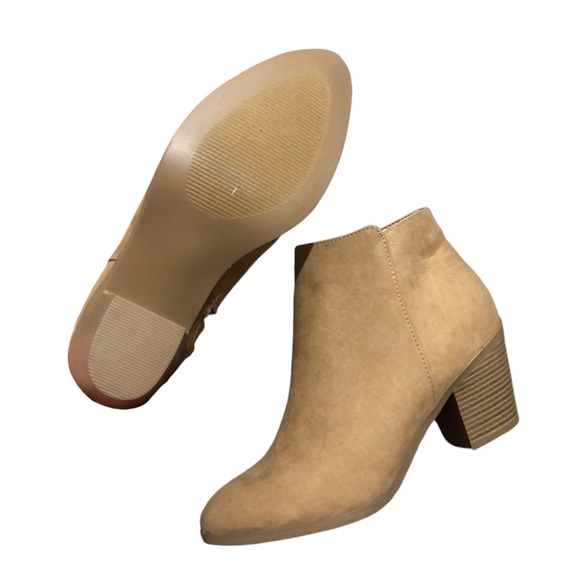 JUST FAB western wanderlust booties in sand - Picture 3 of 5